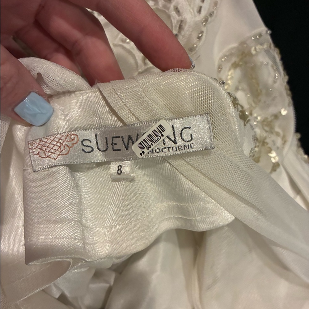 Sue Wong nocturne Ivory Beaded Lace V-Neck Wedding Gown - Picture 11 of 17